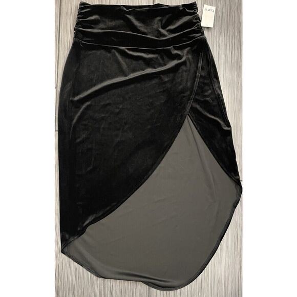 Bar III Asymmetrical Black Velvet Skirt Size Large NWT Runched Waist Midi Length - Picture 1 of 7